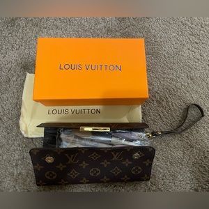 Original Louis Vuitton makeup brush set
